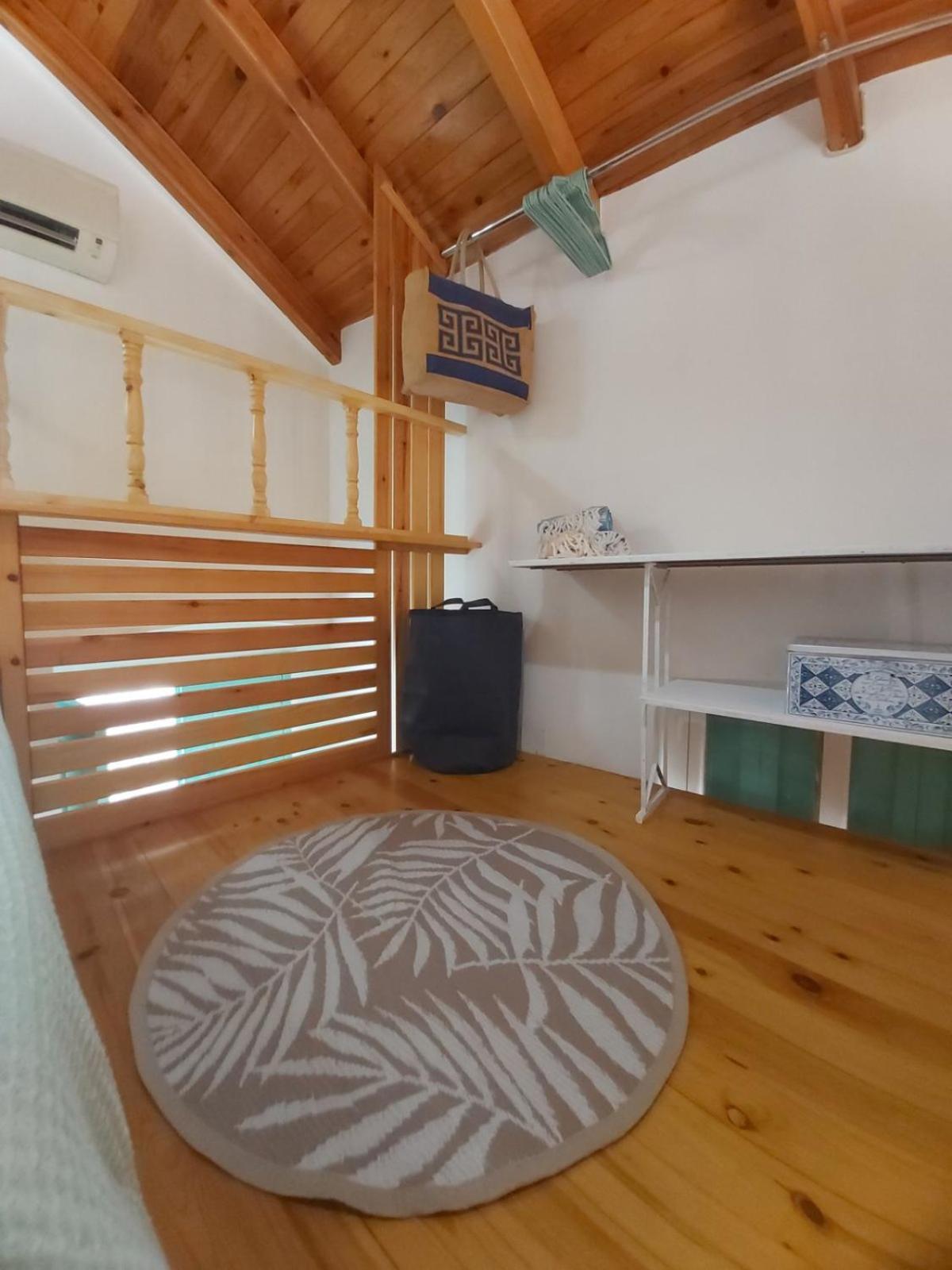 89 Steps Symi Apartment Bagian luar foto