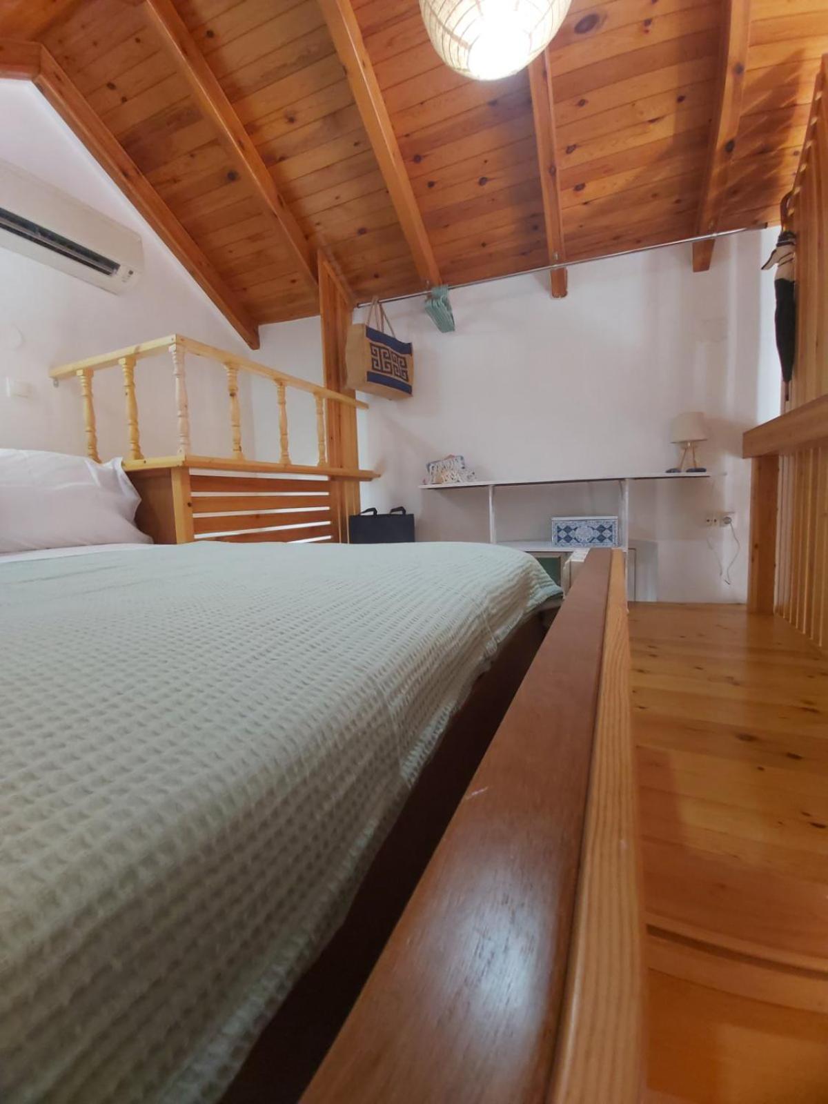 89 Steps Symi Apartment Bagian luar foto